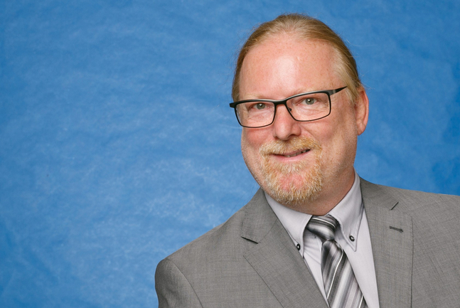 Dr. Wolfgang Dusek